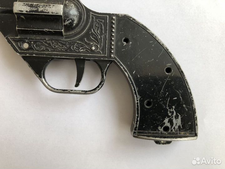 Детская игрушка револьвер, СССР