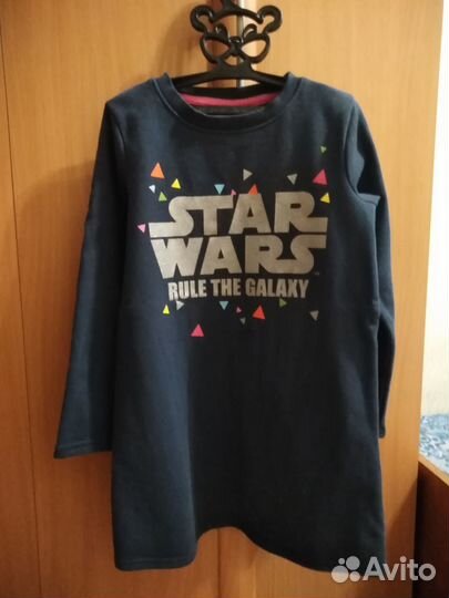 Кофта синяя для девочки 128 и платье 134