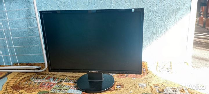 Монитор Samsung 1920х1080