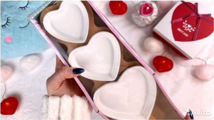 Новая менажница на деревянном подносе