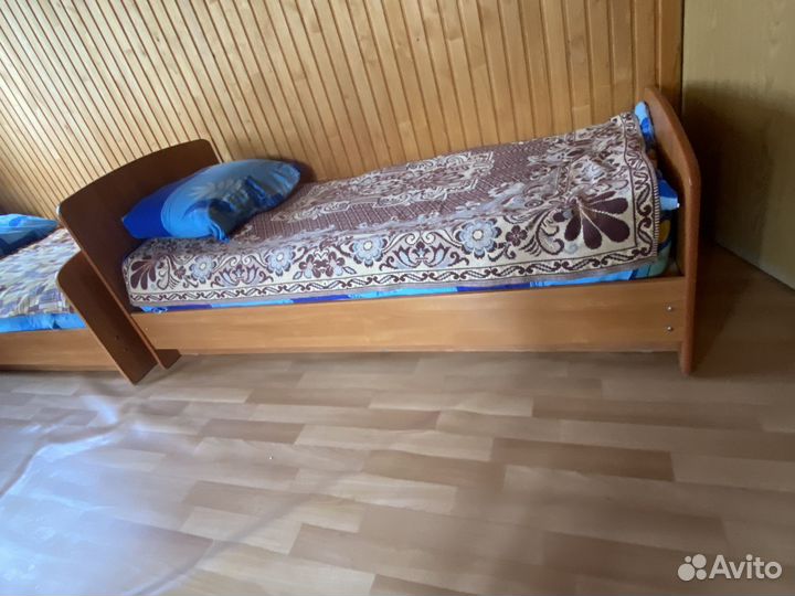 Кровать односпальная