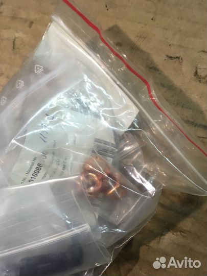 Гайка/шпилька выхлопного коллектора KTM LC8