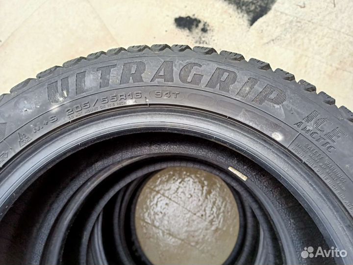 Goodyear Ultra Grip Ice Arctic 2 205/55 R16 94T