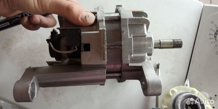 Двигатель стиральной машины Занусси вертикалка