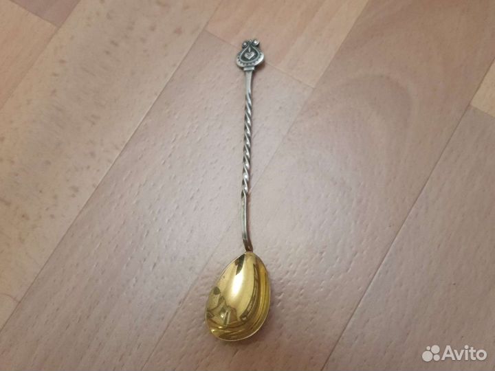 Серебряная чайная ложка