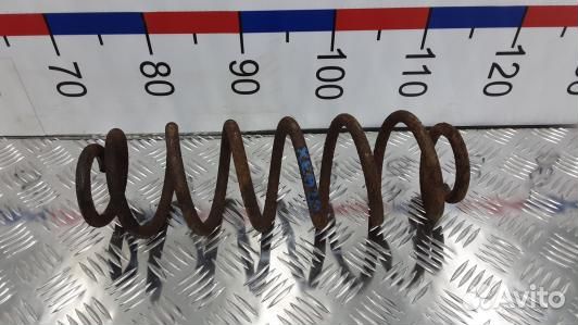 Пружина задняя volkswagen passat B6 (XEA29LY02)