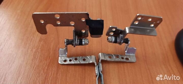 Петли Acer V3-771G