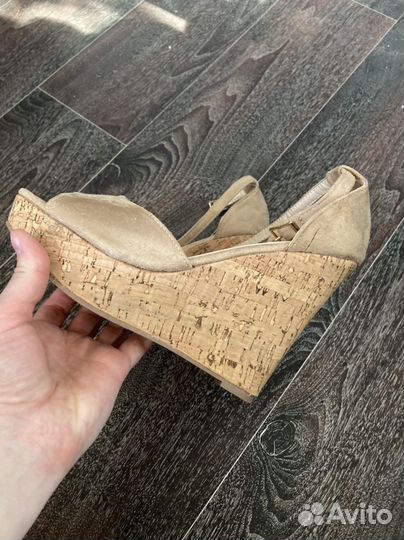 Босоножки женские 38 размер на платформе