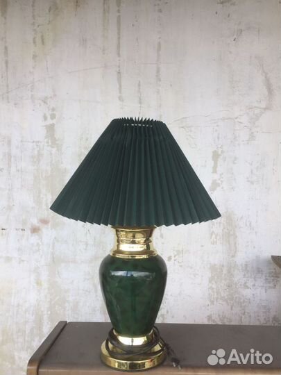 Светильник настольный