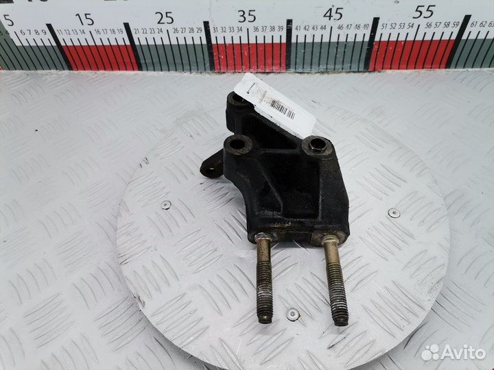 Кронштейн для Mazda 5 CR