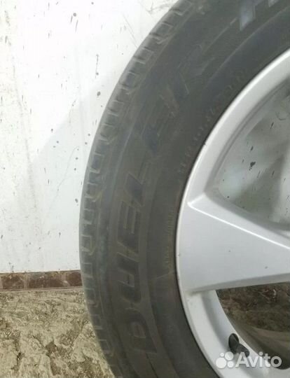 Bridgestone Dueler H/P Sport 215/60 R17