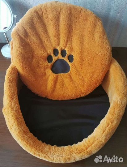 Лежанка для кошек и собак (новая)