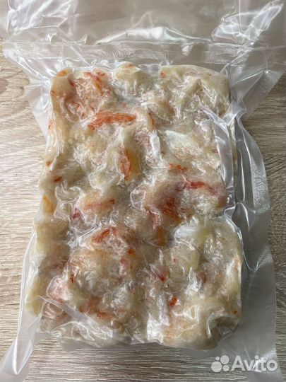 Салатное мясо Камчатского краба
