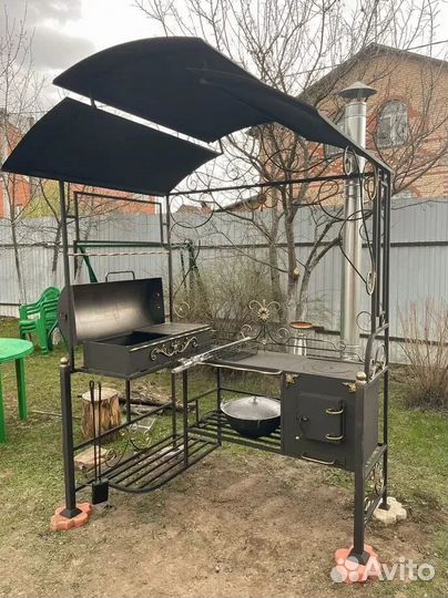 Беседка с мангалом