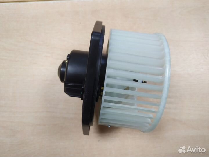 Моторчик отопителя Mitsubishi Lancer 9 2002-2010