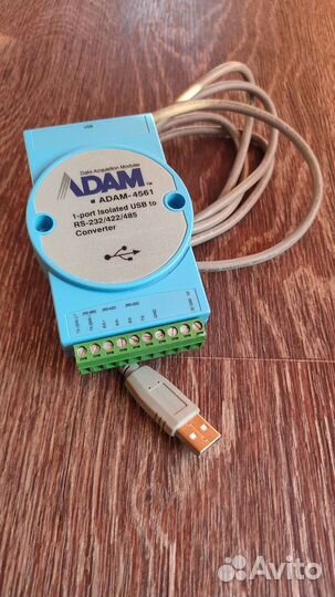 Adam-4561 портовый изолированный конвертер