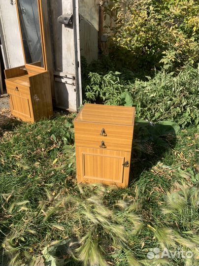 Тумба прикроватная