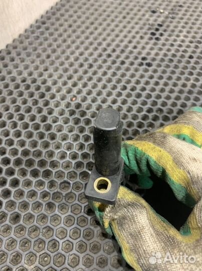 Датчик положения коленвала Mercedes