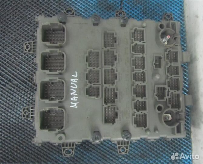 Блок предохранителей Renault Magnum DXI
