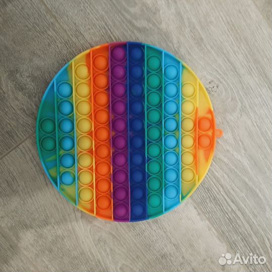 Игрушка Pop It попит