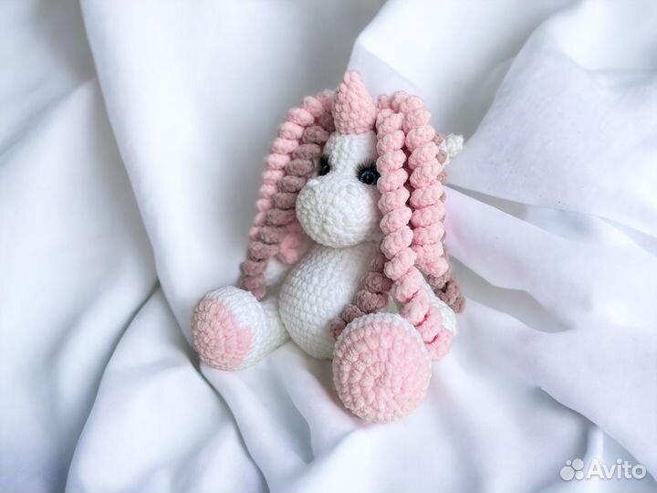 Плюшевая игрушка ручной работы единорог