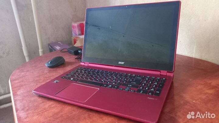 Ноутбук Acer Aspire V5-552P-10576G50arr