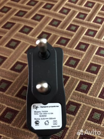 Зарядное устройство Fly