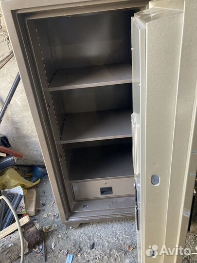 Сейф aiko 702L с кодовым замком