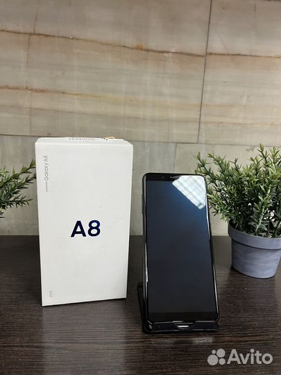 Samsung Galaxy A8 (2018), 4/32 ГБ