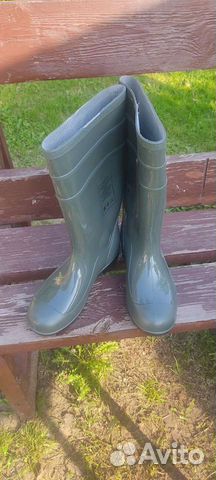 Резиновые сапоги