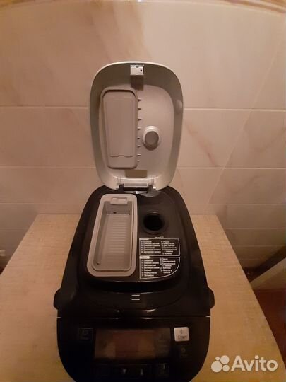 Хлебопечь Panasonic SD-ZB2502BTS