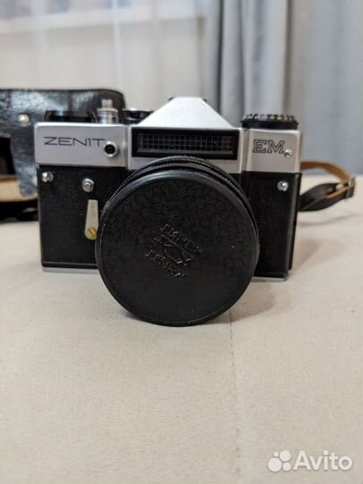 Плёночный фотоаппарат Зенит