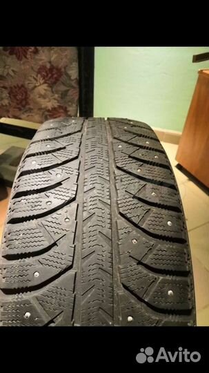 Bridgestone Ice Cruiser 7000 235/60 R17