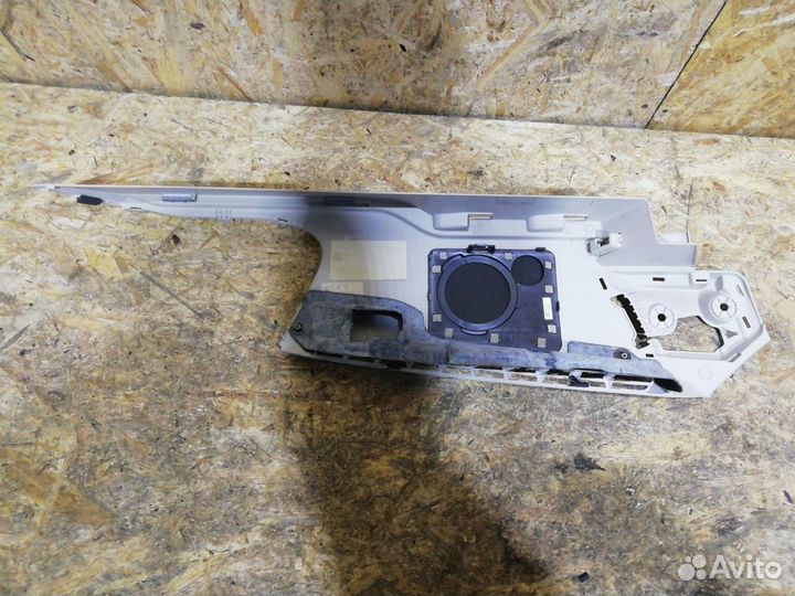 Обшивка отсека багажника левая Land Rover 4