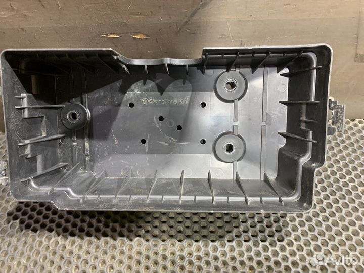 Корпус блока предохранителей Кайрон SsangYong Kyro