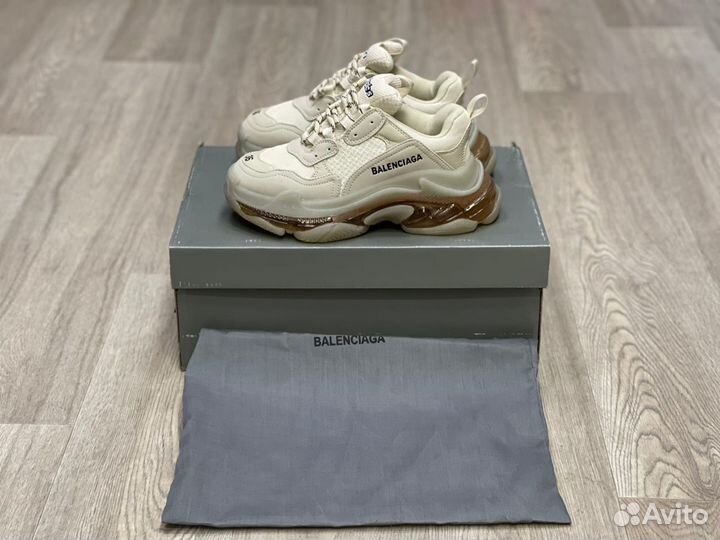 Кроссовки Balenciaga Triple-S Clear Sole Beige