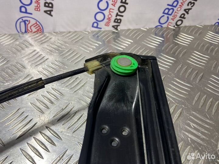 Стеклоподъемник Ford Focus 3