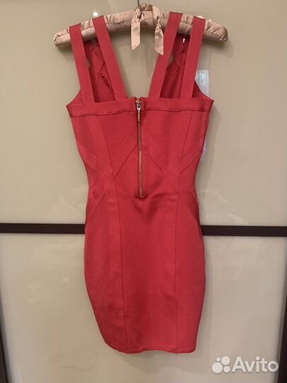 Платье новое guess pS