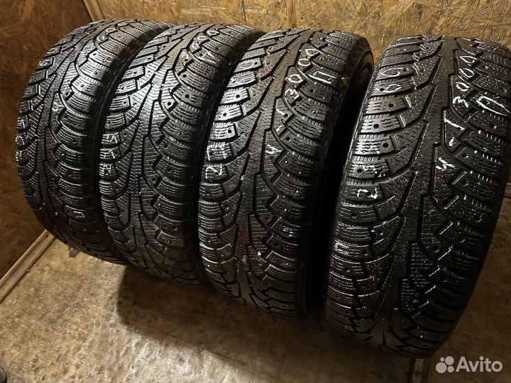 Nokian Tyres Hakkapeliitta 5 SUV 235/60 R17 106T