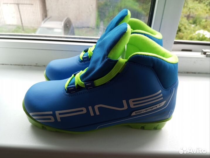 Лыжные ботинки