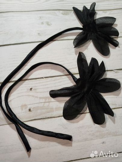 Брошь цветок из ткани