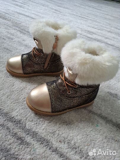 Сапожки для девочки
