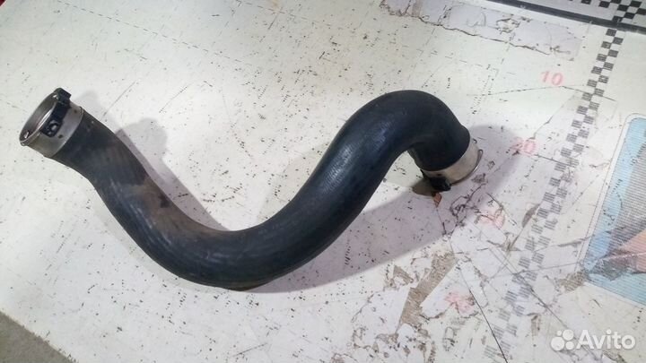 Патрубок Mercedes Benz 204