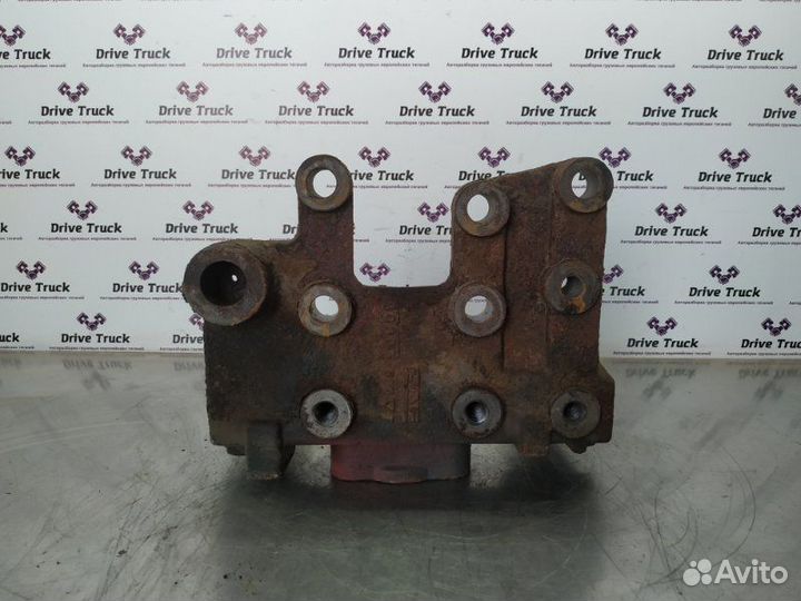 Кронштейн буксировочный правый Daf Cf 85.430