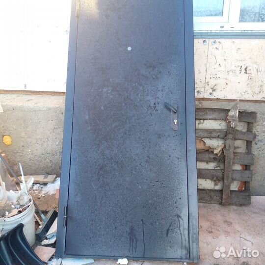 Входная дверь