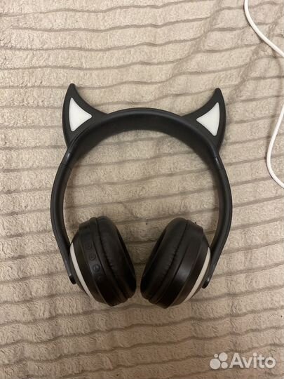 Беспроводные наушники с ушками