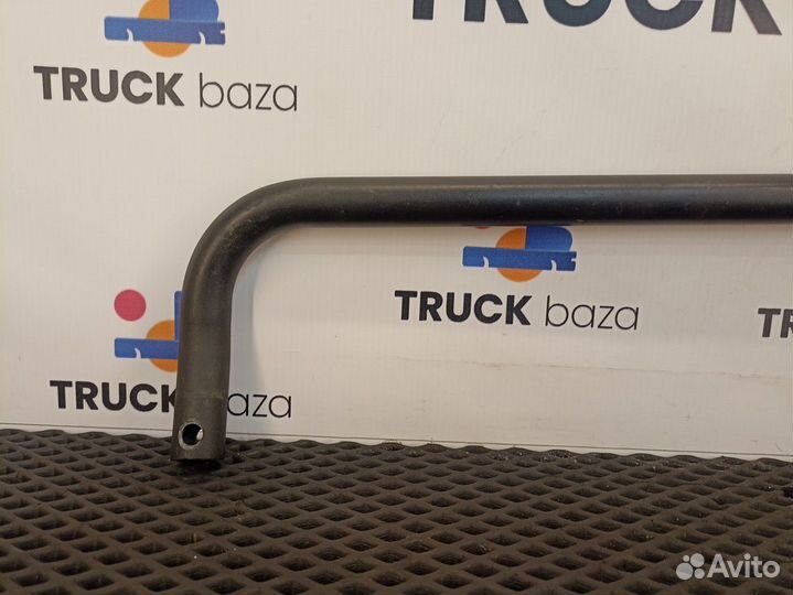 1675635 Поручень кабины правый