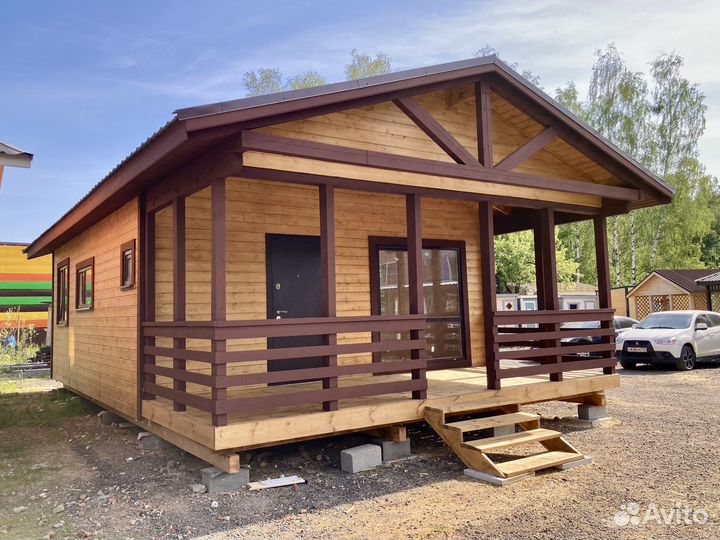 Современный дом с верандой св-10