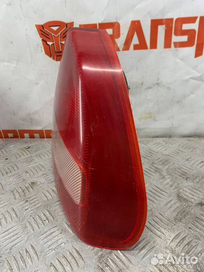 Фонарь правый Митсубиши Лансер 8