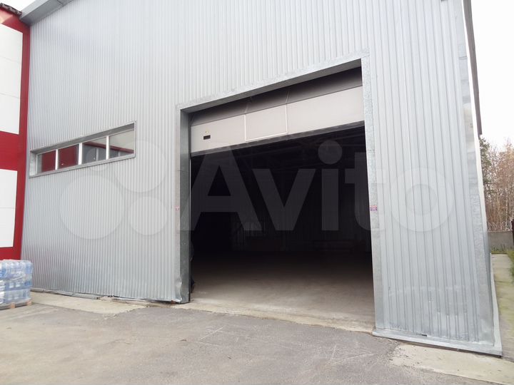 Склад, 1050 м²